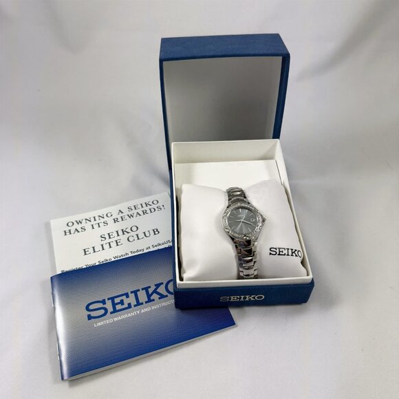 Seiko Womens Swarovski Crystal Sporty Light Blue Dress Watch SXDC51 Quartz - Picture 3 of 12